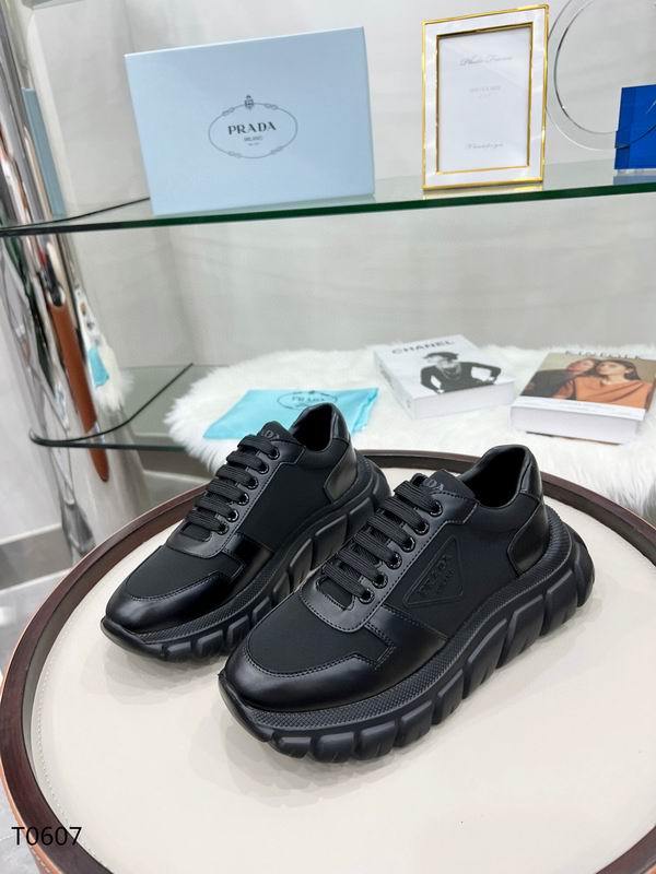 Prada Men's Shoes 800